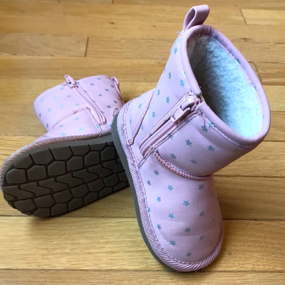 Gap, Baby Girl Cozy Boots (Ugg style), Light Pink with Stars, size 7 - Picture 1 of 3